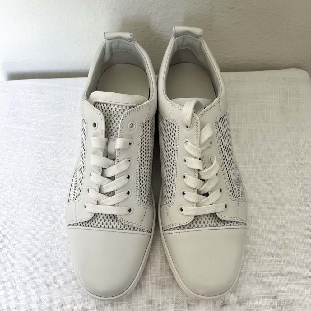 NWOB Christian Louboutin Men’s Perforated AC Louis Junior Sneakers in White - Picture 3 of 6